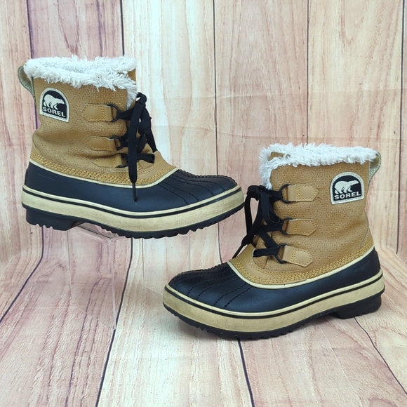 Sorel Tan and Black Winter Boots - Picture 5 of 8